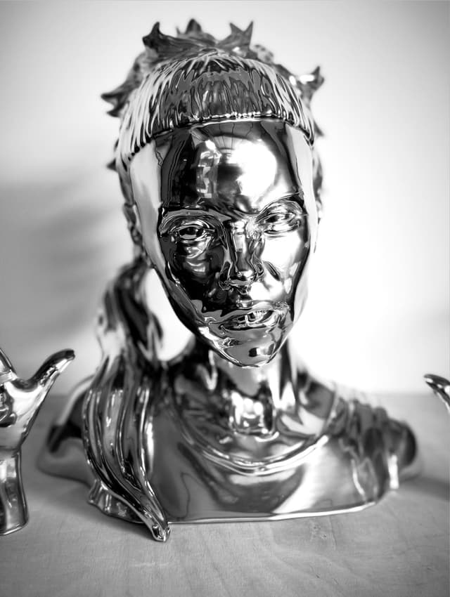Art piece/ bust.