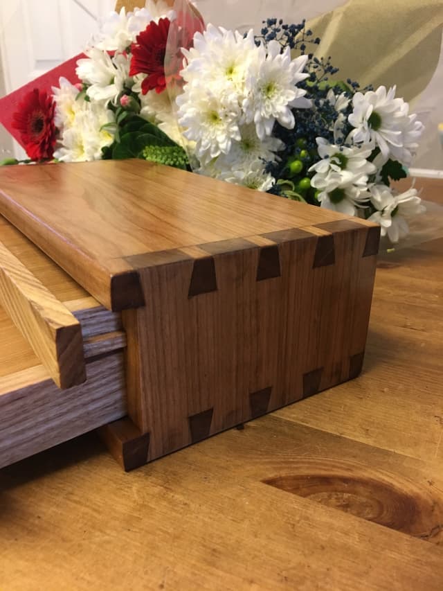 Keepsake box