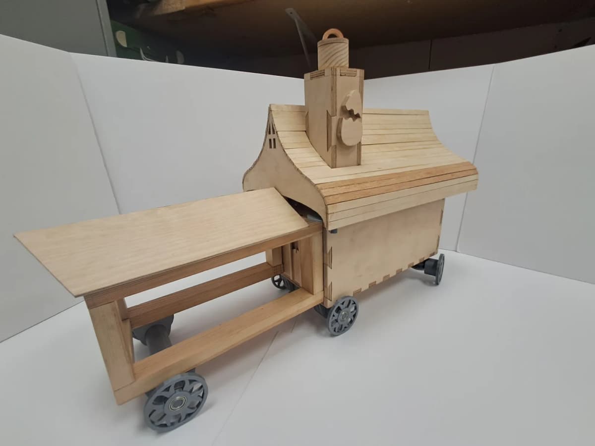 Prototype scale chicken shed, custom garden & outdoor made by Tom B.