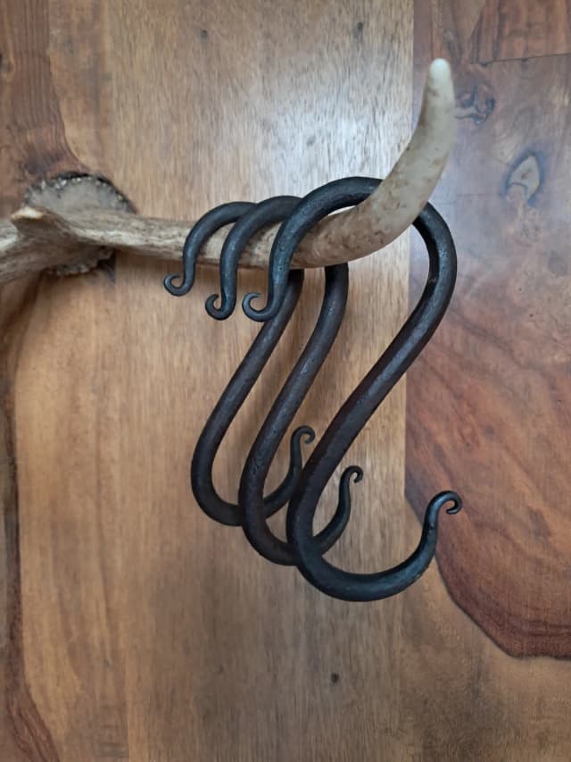 S hooks, custom storage & organisation made by Tom B.